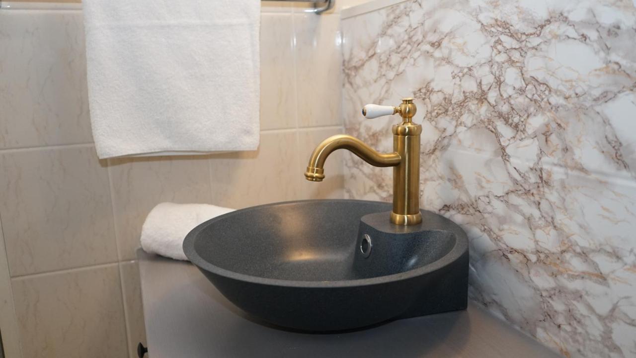 Hotel Comet Am Kurfuerstendamm Берлин Екстериор снимка