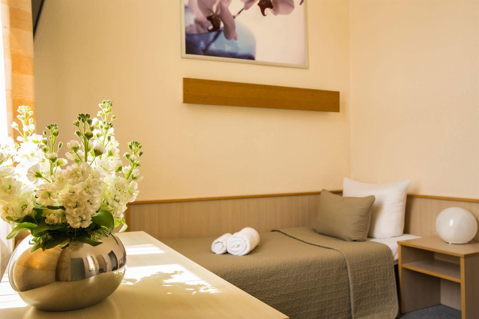 Hotel Comet Am Kurfuerstendamm Берлин Екстериор снимка