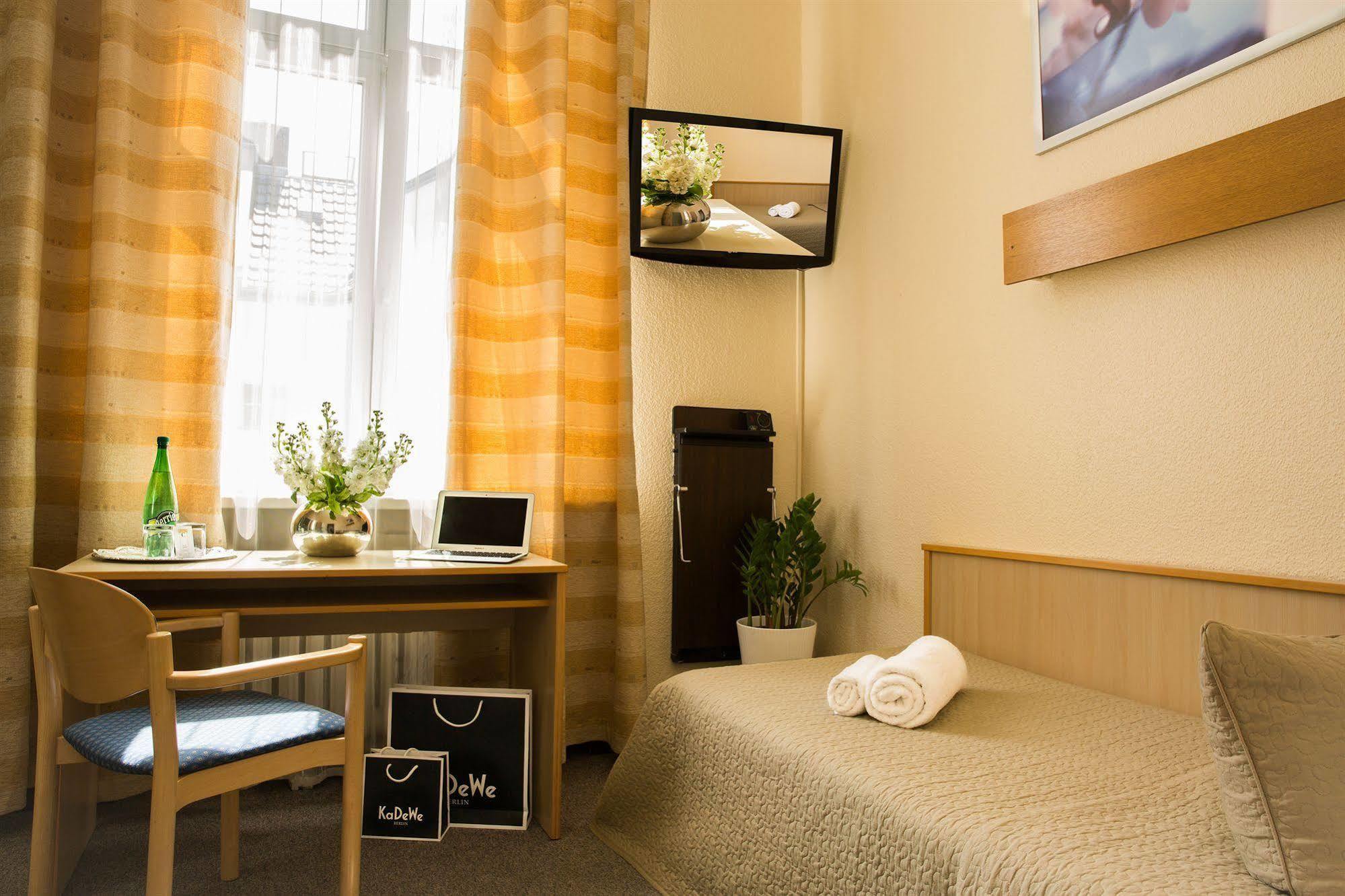Hotel Comet Am Kurfuerstendamm Берлин Екстериор снимка