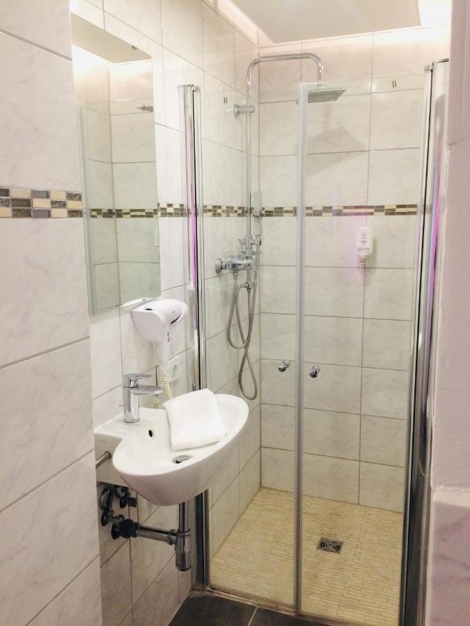 Hotel Comet Am Kurfuerstendamm Берлин Екстериор снимка